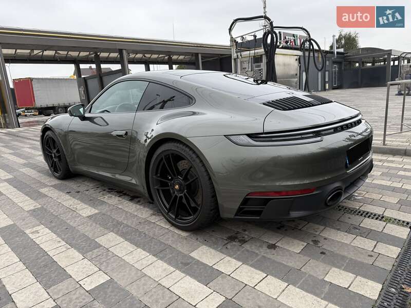 Купе Porsche 911 2023 в Львове