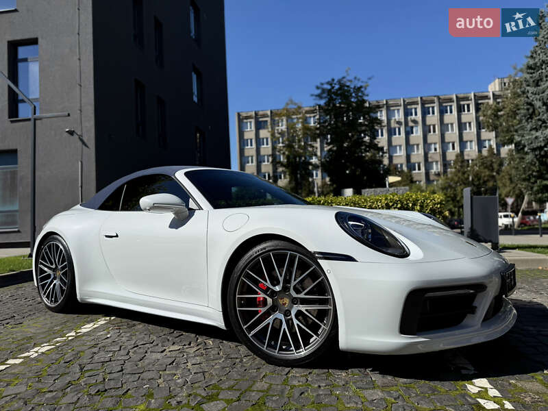Кабриолет Porsche 911 2022 в Львове