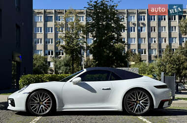 Кабриолет Porsche 911 2022 в 