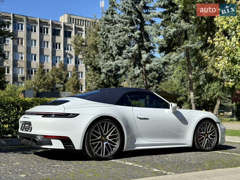 Кабриолет Porsche 911 2022 в Львове