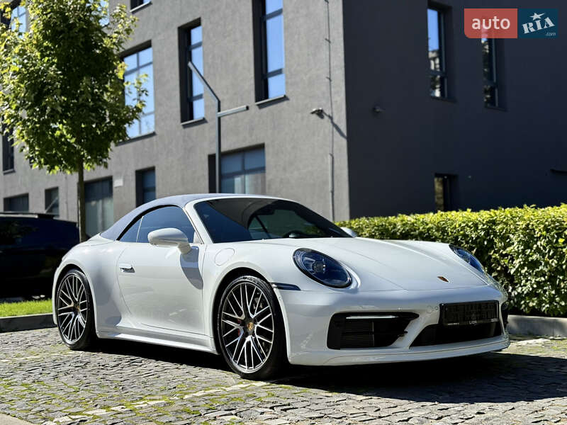 Кабриолет Porsche 911 2022 в Львове