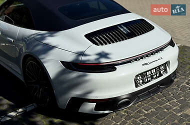 Кабриолет Porsche 911 2022 в 