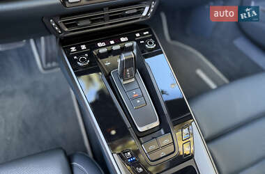 Кабриолет Porsche 911 2022 в 