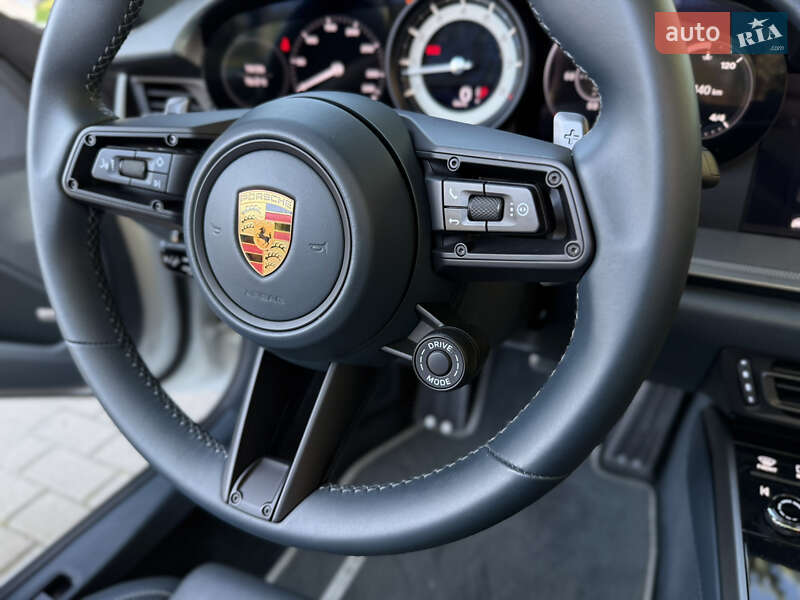Кабриолет Porsche 911 2022 в Львове