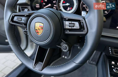 Кабриолет Porsche 911 2022 в 