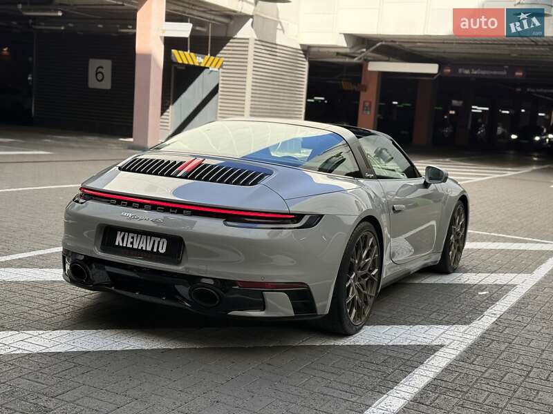 Родстер Porsche 911 2023 в Киеве