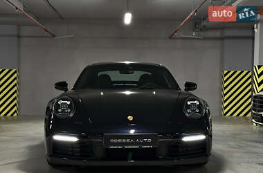 Купе Porsche 911 2023 в 