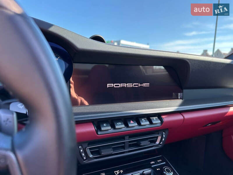 Купе Porsche 911 2024 в Киеве