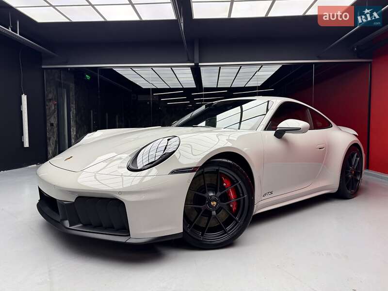 Купе Porsche 911 2025 в Києві фото 5 Купе Porsche 911 2025 в Києві