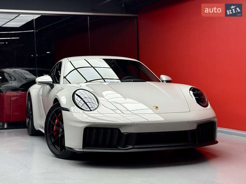 Купе Porsche 911 2025 в Києві фото 10 Купе Porsche 911 2025 в Києві