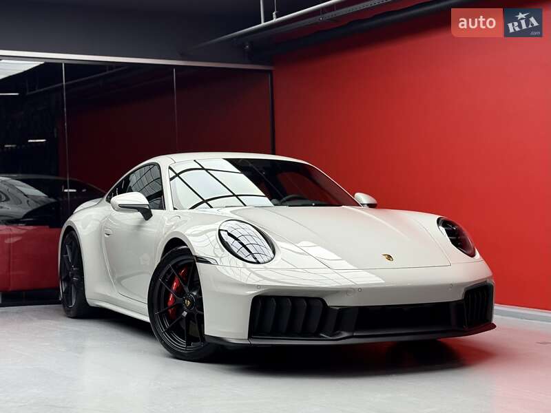 Купе Porsche 911 2025 в Києві фото 11 Купе Porsche 911 2025 в Києві