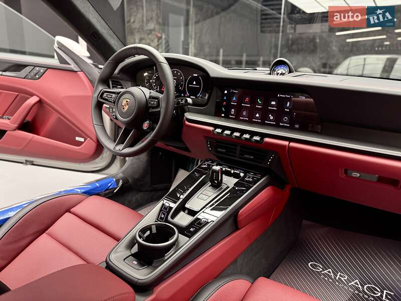 Купе Porsche 911 2025 в Києві фото 41 Купе Porsche 911 2025 в Києві