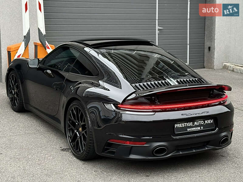 Купе Porsche 911 2023 в Киеве фото 22 Купе Porsche 911 2023 в Киеве