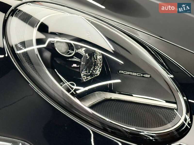 Купе Porsche 911 2022 в Киеве