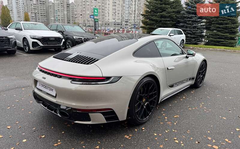 Купе Porsche 911 2024 в Києві фото 12 Купе Porsche 911 2024 в Києві