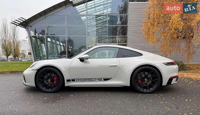 Купе Porsche 911 2024 в Києві фото 21 Купе Porsche 911 2024 в Києві
