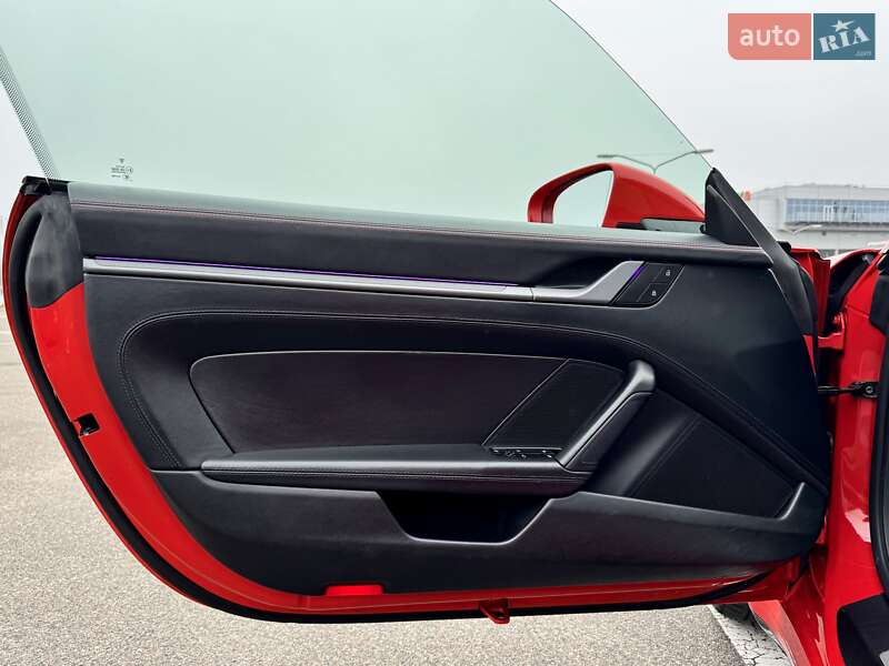 Купе Porsche 911 2022 в Киеве фото 25 Купе Porsche 911 2022 в Киеве