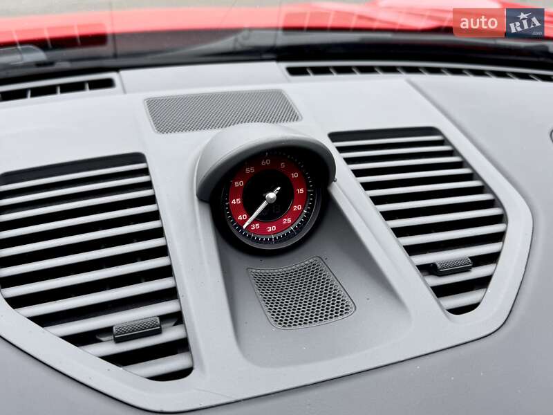 Купе Porsche 911 2022 в Киеве фото 37 Купе Porsche 911 2022 в Киеве