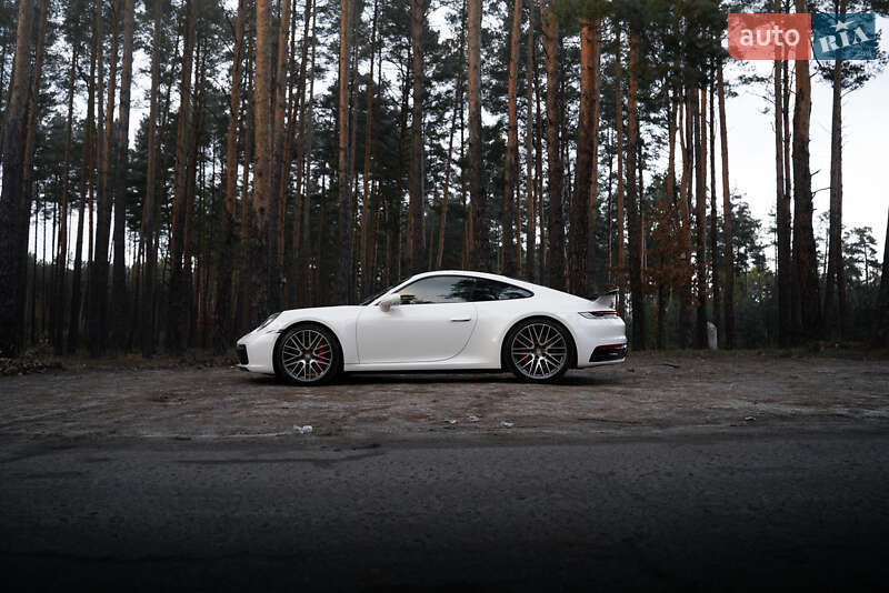 Купе Porsche 911 2022 в Киеве фото 32 Купе Porsche 911 2022 в Киеве
