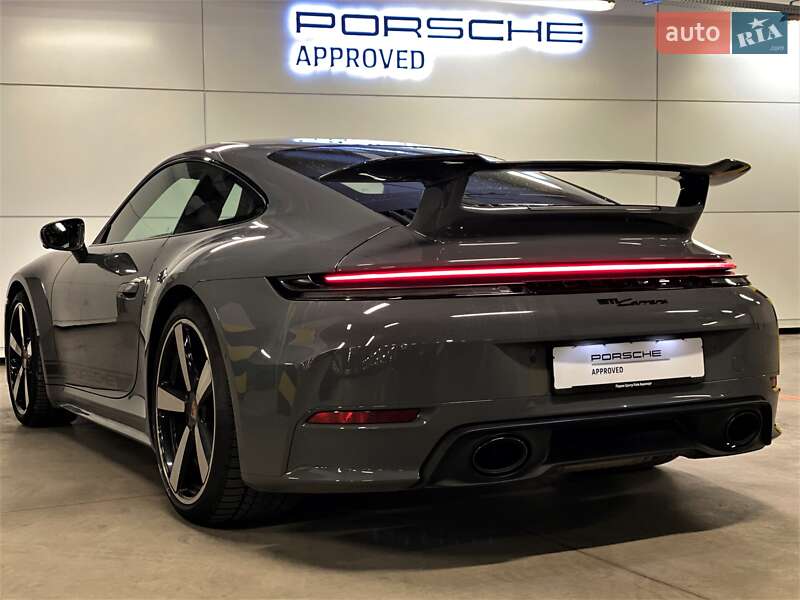 Купе Porsche 911 2025 в Киеве