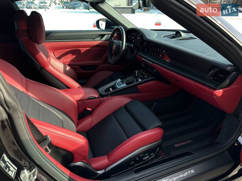 Купе Porsche 911 2024 в Києві