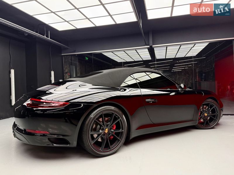 Кабриолет Porsche 911 2018 в Киеве