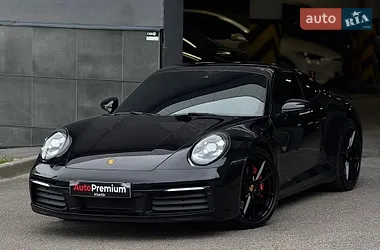 Porsche 911 2021