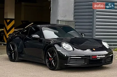 Porsche 911 2021