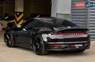 Porsche 911 2021