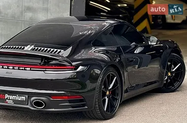 Porsche 911 2021