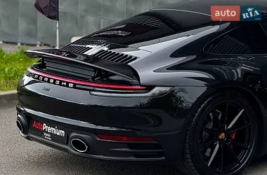 Porsche 911 2021