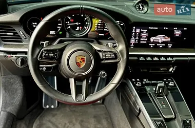 Porsche 911 2021