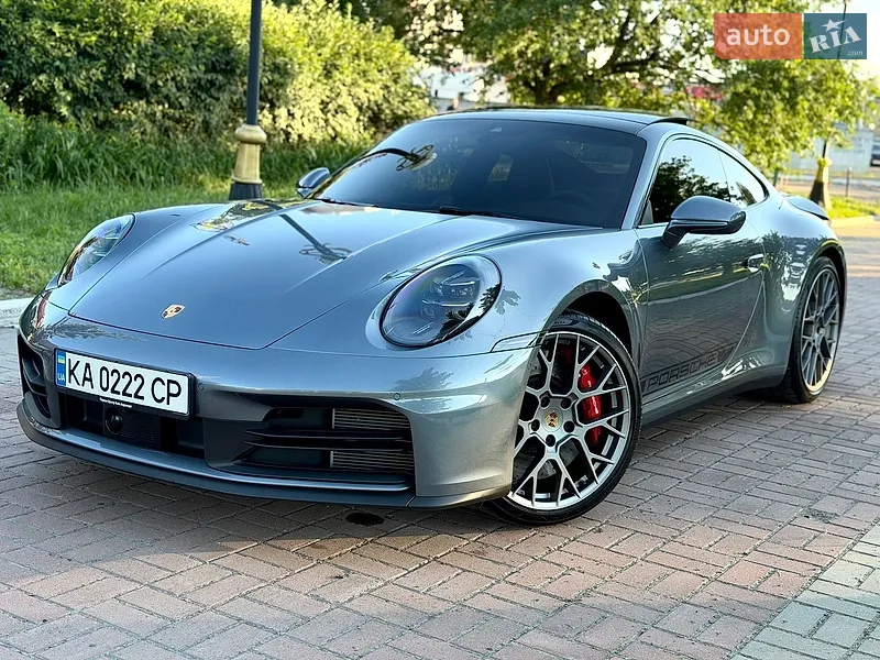 Porsche 911 2025