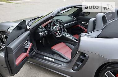 Кабриолет Porsche Boxster 2016 в Киеве