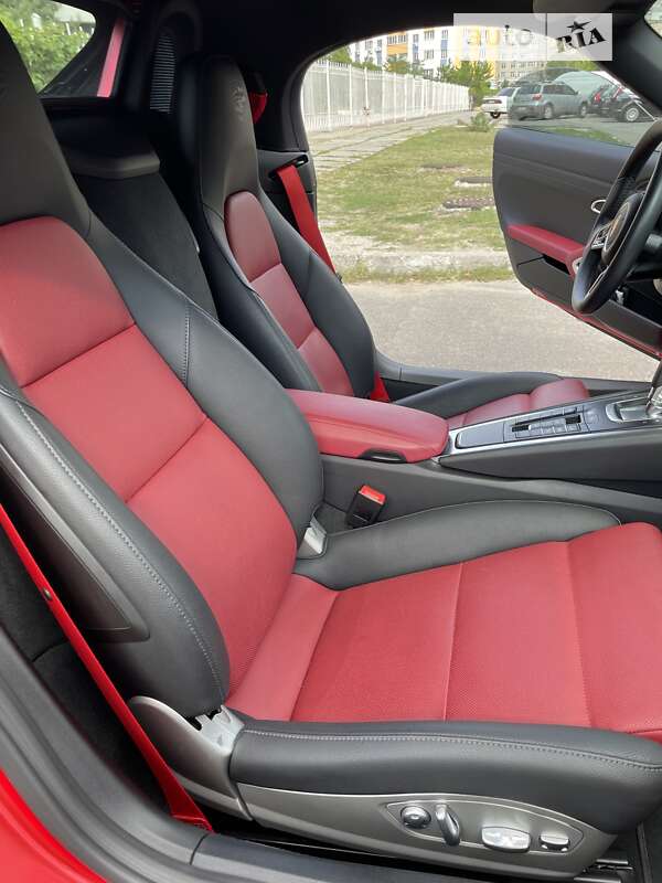 Родстер Porsche Boxster 2019 в Києві