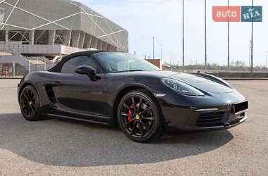 Кабриолет Porsche Boxster 2016 в 