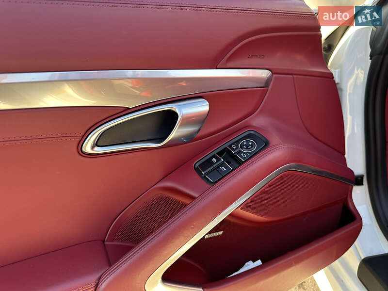 Родстер Porsche Boxster 2018 в Киеве фото 14 Родстер Porsche Boxster 2018 в Киеве