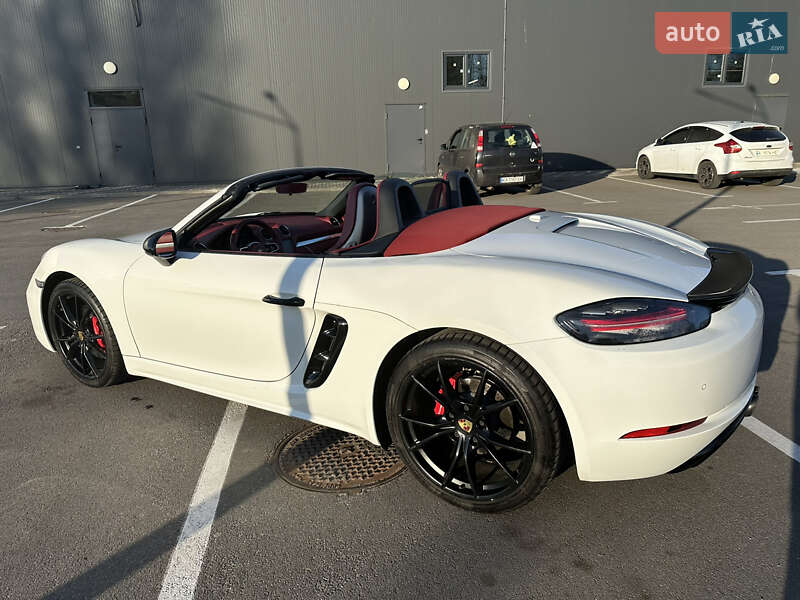 Родстер Porsche Boxster 2018 в Киеве фото 10 Родстер Porsche Boxster 2018 в Киеве
