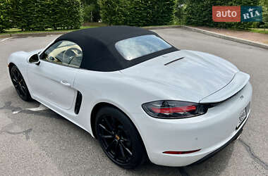 Родстер Porsche Boxster 2016 в 