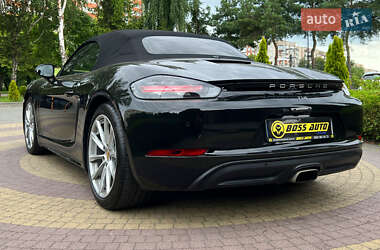 Родстер Porsche Boxster 2017 в 