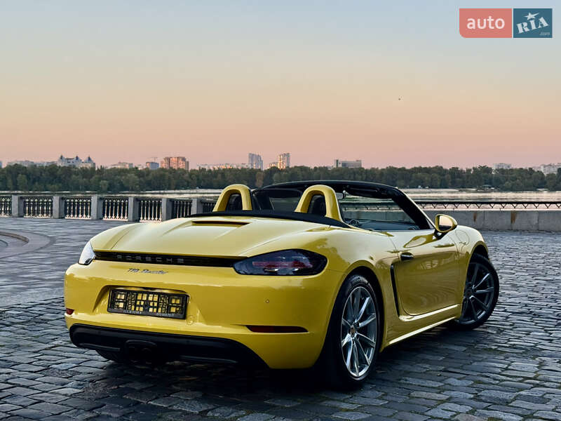 Родстер Porsche Boxster 2020 в Киеве