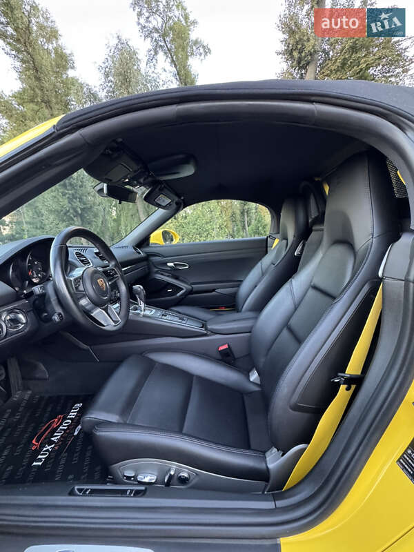 Родстер Porsche Boxster 2020 в Киеве