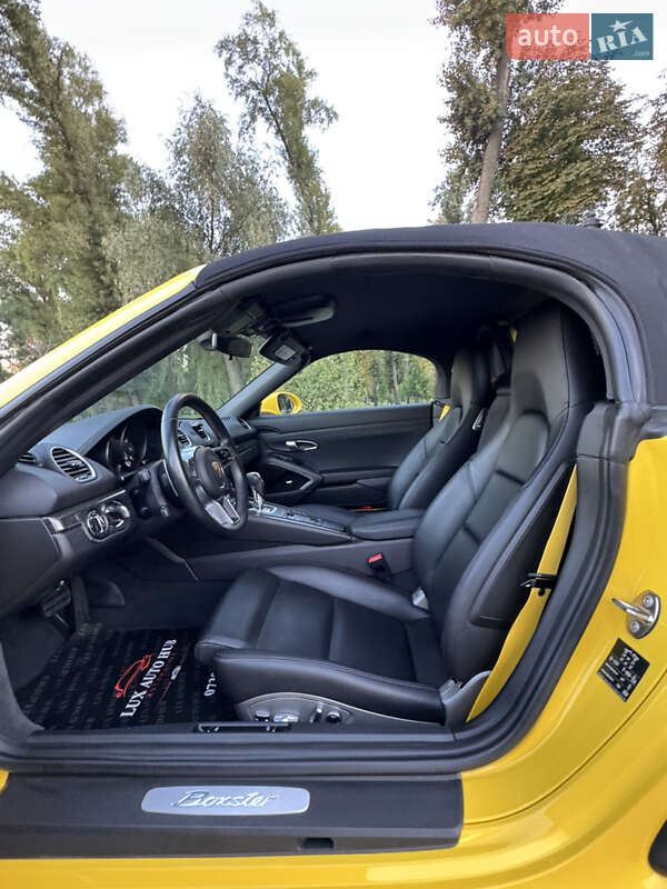 Родстер Porsche Boxster 2020 в Киеве