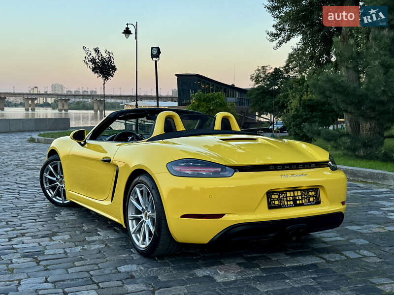 Родстер Porsche Boxster 2020 в Киеве