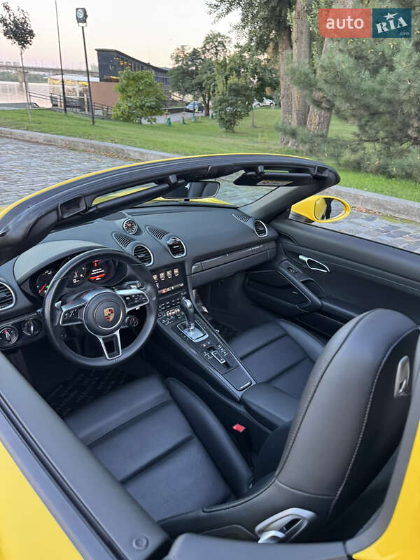 Родстер Porsche Boxster 2020 в Киеве