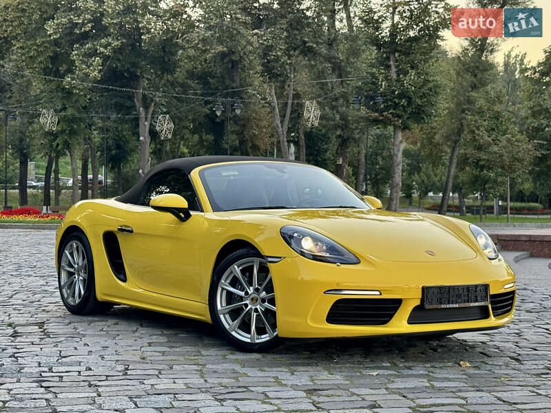 Родстер Porsche Boxster 2020 в Киеве