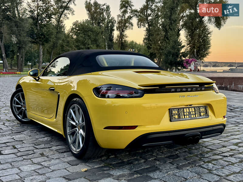 Родстер Porsche Boxster 2020 в Киеве