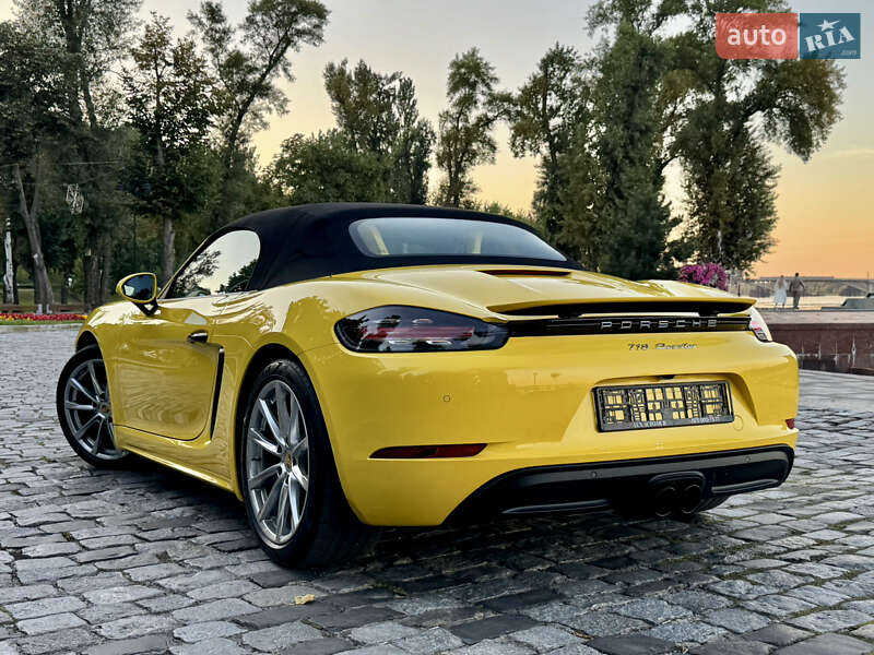 Родстер Porsche Boxster 2020 в Киеве