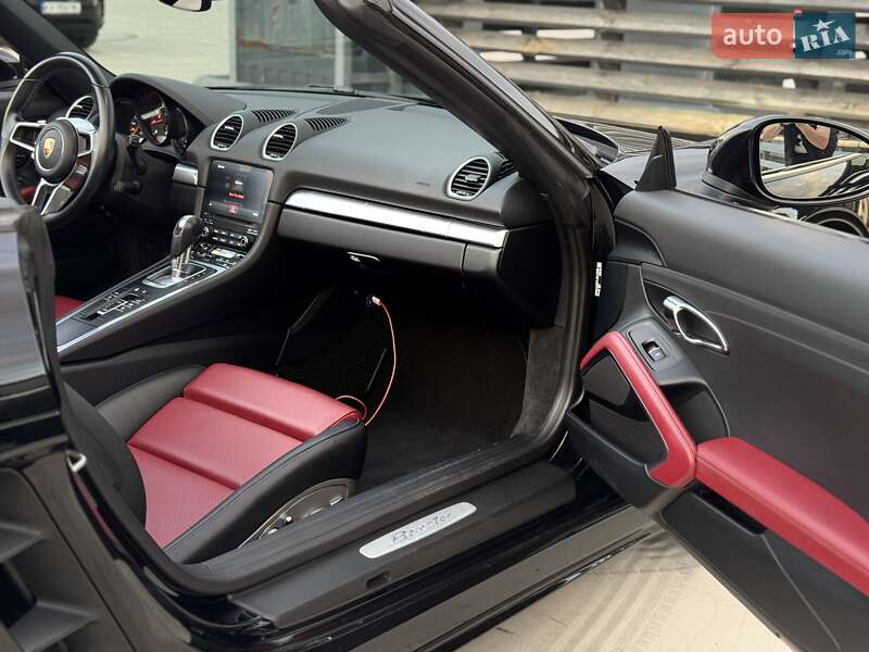 Родстер Porsche Boxster 2020 в Киеве