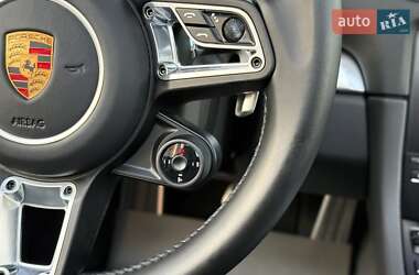 Родстер Porsche Boxster 2018 в 
